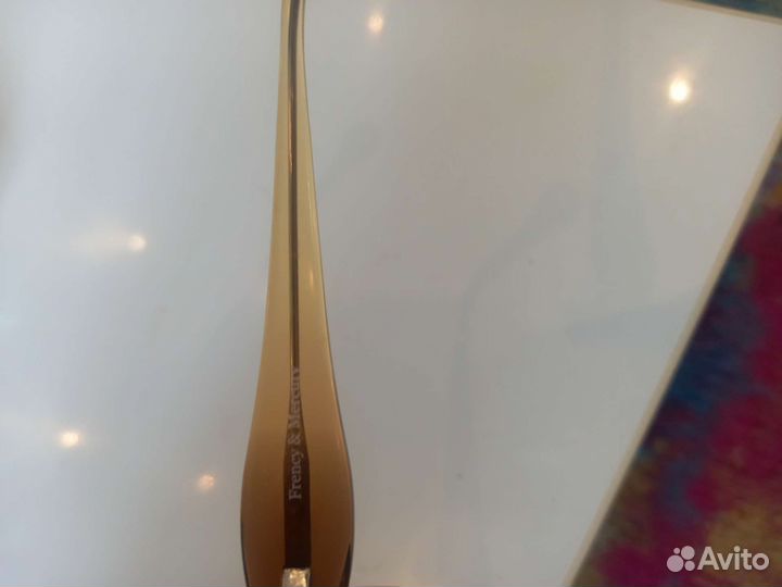 Солнцезащитные очки женские брендовые