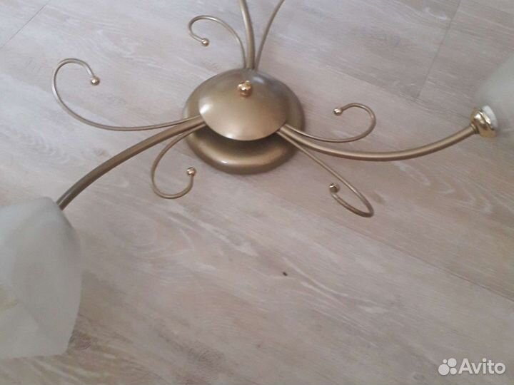 Люстра под потолок