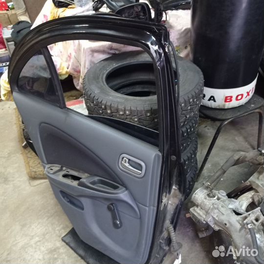 Дверь передняя левая nissan almera n16