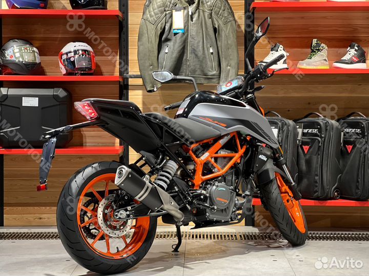 Мотоцикл KTM 390 Duke