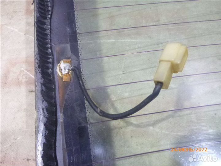 Стекло заднее Mitsubishi Lancer CS3A 4G18 2004