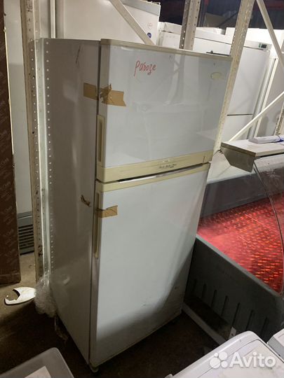 Холодильник Daewoo FR-3501