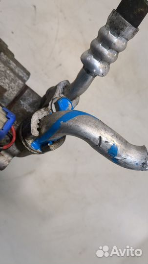 Компрессор кондиционера Opel Insignia