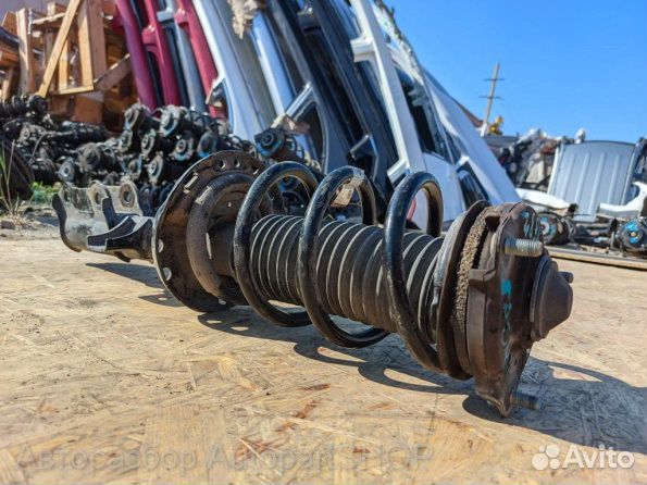 Киа Спортейдж 4 передняя правая стойка амортизатор