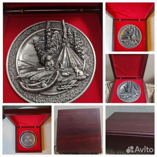 Комплект памятных медалей, жетонов, знаков,значков