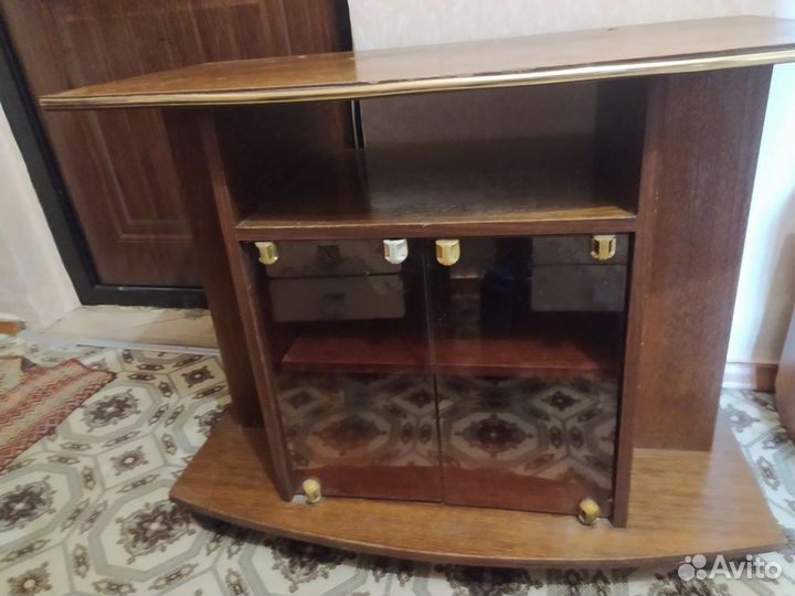 Тумба под телевизор