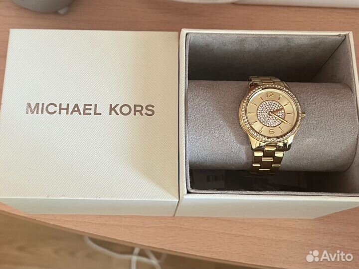 Золотые женские часы Michael Kors Runway MK6618