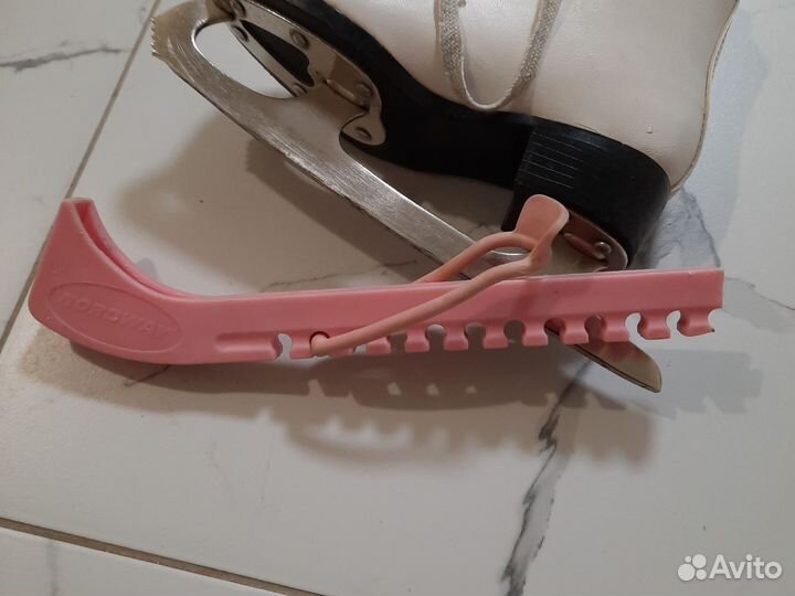 Фигурные коньки детские Graf Montana