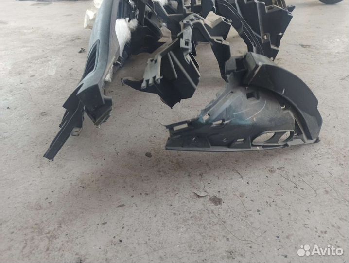 Торпедо панель приборов Lexus LX 570