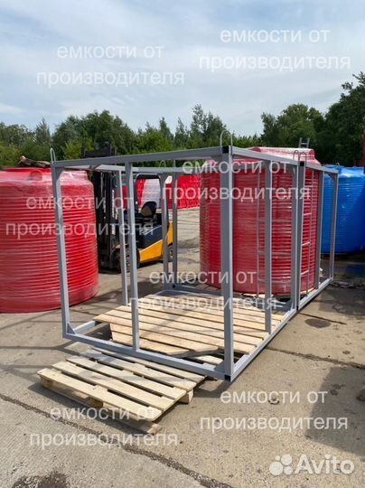 Пластиковые емкости для подвоза воды