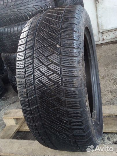 Continental ContiVikingContact 6 235/55 R17
