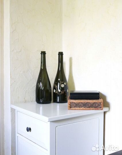 Бутылка стеклянная от шампанского с цветами