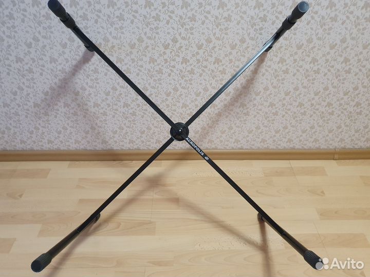 Синтезатор casio lk-300 tv-p, стойка, педаль
