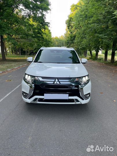 Mitsubishi Outlander 2.4 AT, 2019, 32 150 км