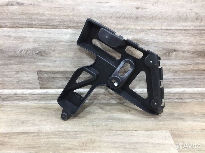 Кронштейн заднего бампера левый Megane 2 2003-2009