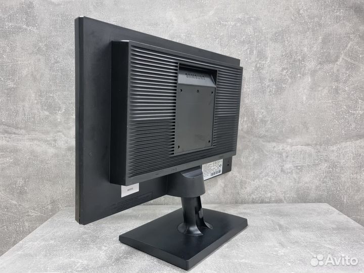 Монитор Samsung S19C200N 18.5