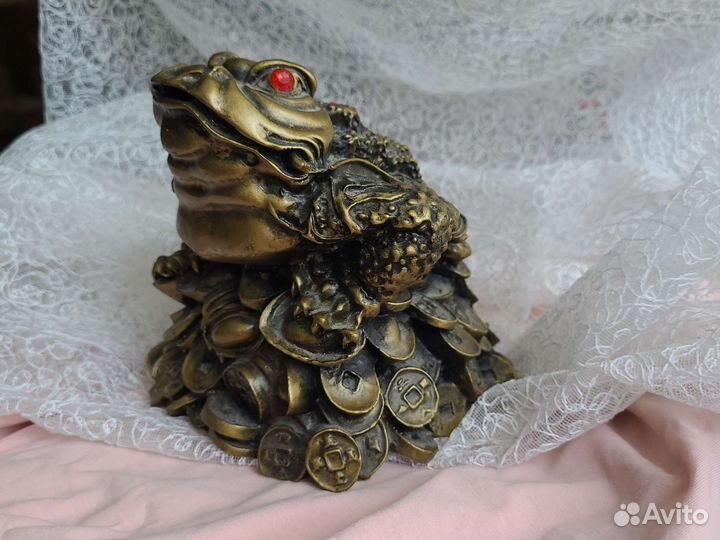 Денежная лягушка (статуэтка) из металла