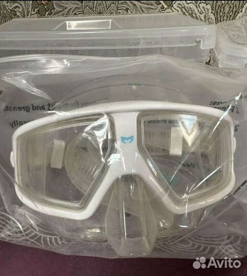 Маска для подводного плавания с трубкой