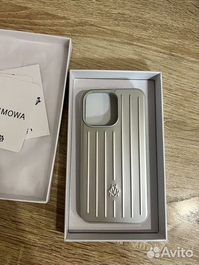 Новый чехол rimowa на iPhone 13 Pro