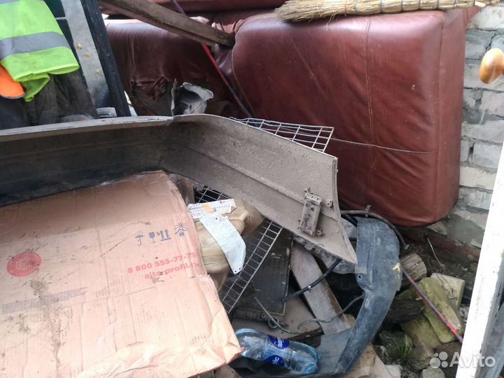 Volkswagen пассат б3(седан) бампер задний