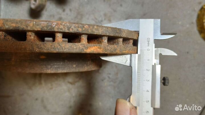 Тормозной диск форд Фьюжен б/у состояние нового