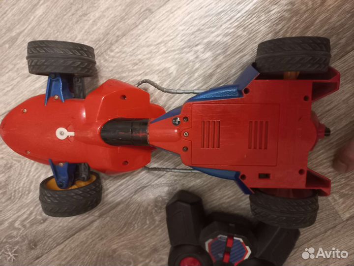 Машина на радиоуправлении Marvel