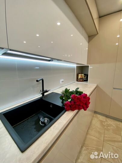 Угловая кухня на заказ. Производство в Челябинске