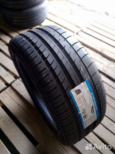 Triangle Sports TH201 275/40 R19