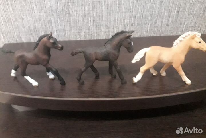 Жеребята Schleich и Collecta