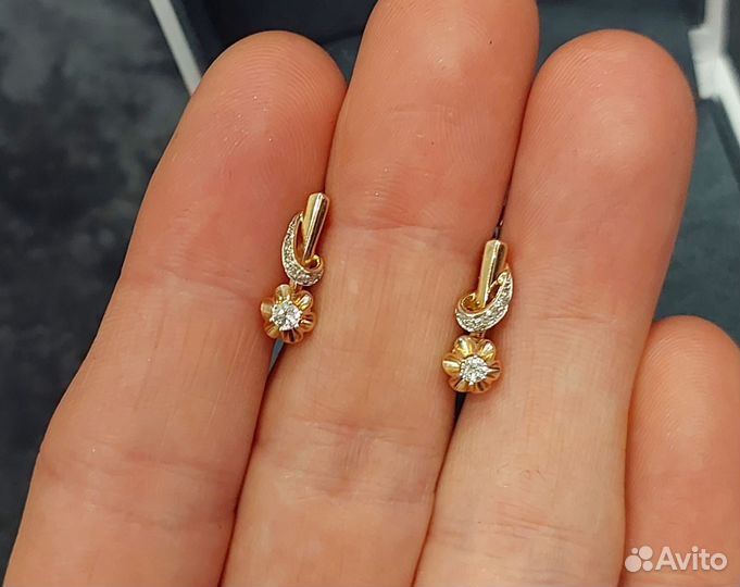 Золотые серьги с бриллиантами 585 пробы