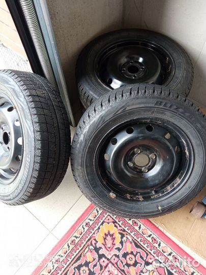 Колеса зимние 185 65 r15 Bridgestone