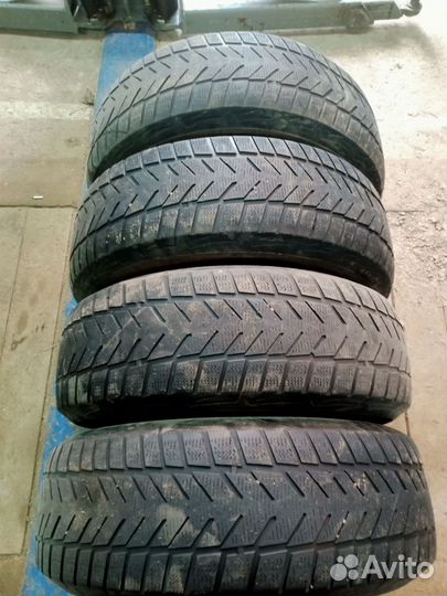 Vredestein Wintrac Xtreme S 235/65 R17