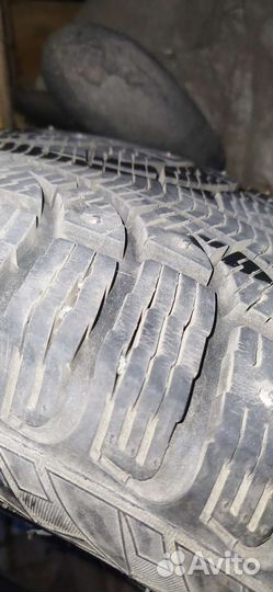 Pirelli Carrier Winter 205/55 R16