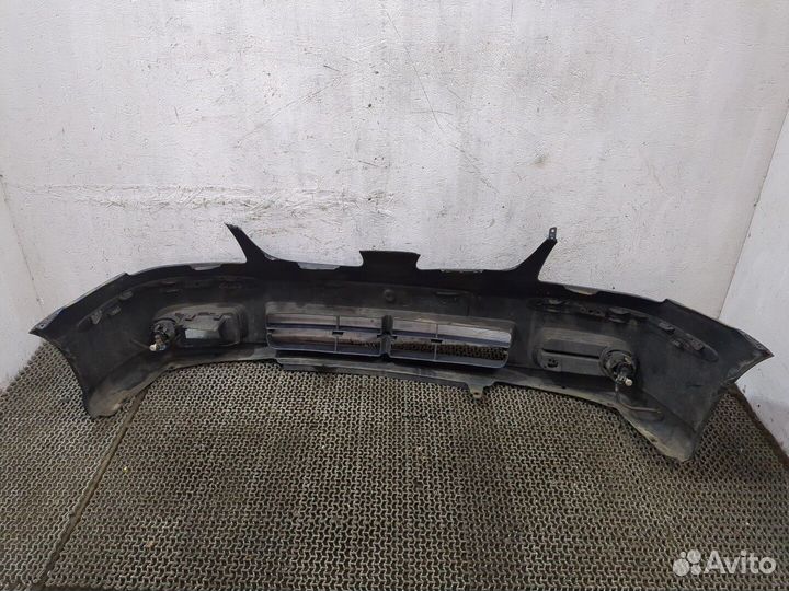 Бампер Nissan Almera Tino, 2001