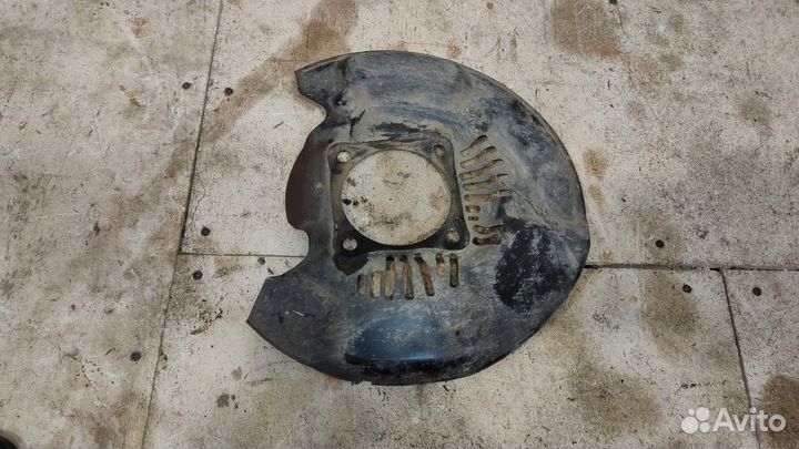 Передний левый пыльник тормозного диска (Jac T6)