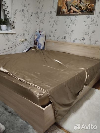 Кровать двухспальная 180 200