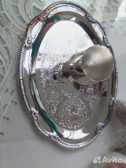 Поднос с рюмками