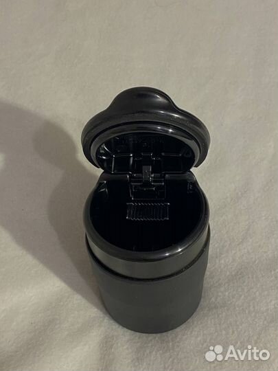 Новая пепельница оригинал Toyota 1A447-007G