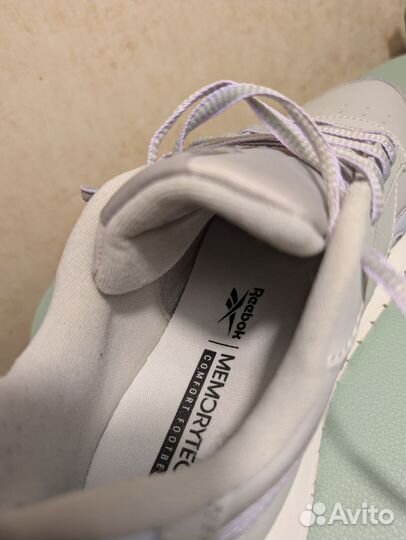 Кроссовки женские Reebok 38