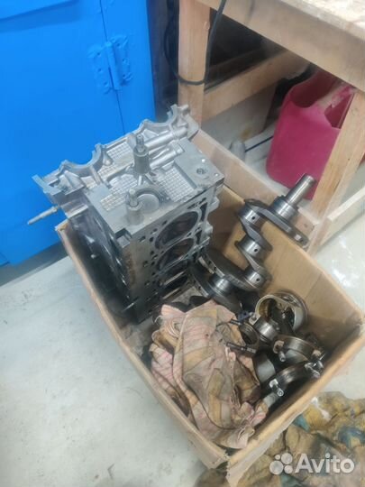 Двигатель мотор Renault Fluence k4m в разборе к4м