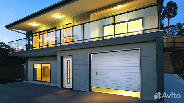 Секционные ворота для въезда