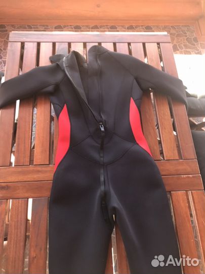 Гидрокостюм