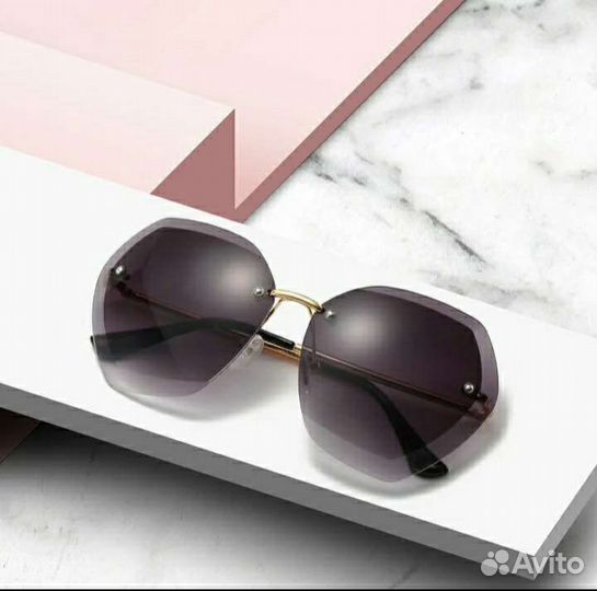 Очки солнцезащитные новые, 2 пары