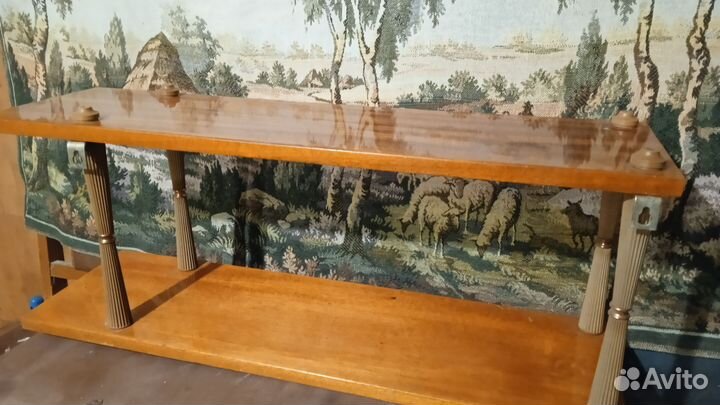 Книжные полки