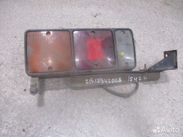 Задний фонарь в сборе с кронштейном isuzu 89721336