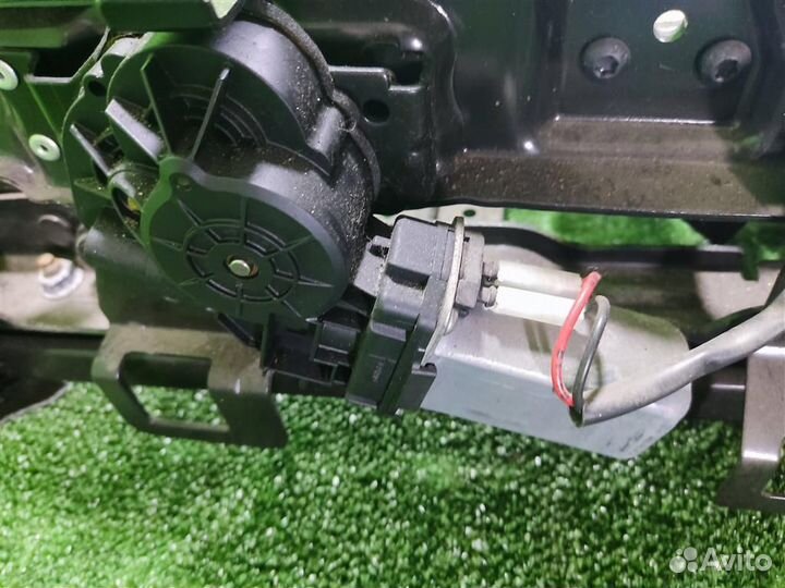 Каркас сиденья правого Land Rover Discovery 4 2010