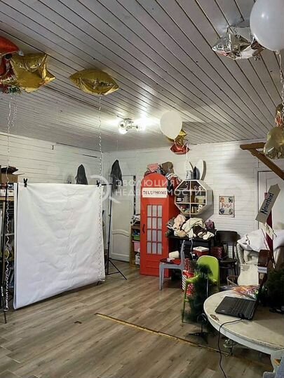 Дом 210 м² на участке 6 сот.