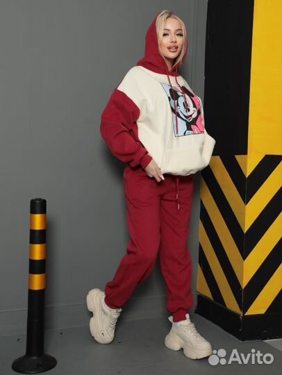 Женский Спортивный костюм