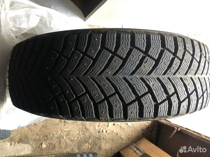 Michelin X-Ice North 4 215/65 R17 103T