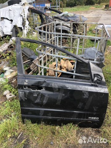 Дверь передняя правая Ссанг Енг Кайрон